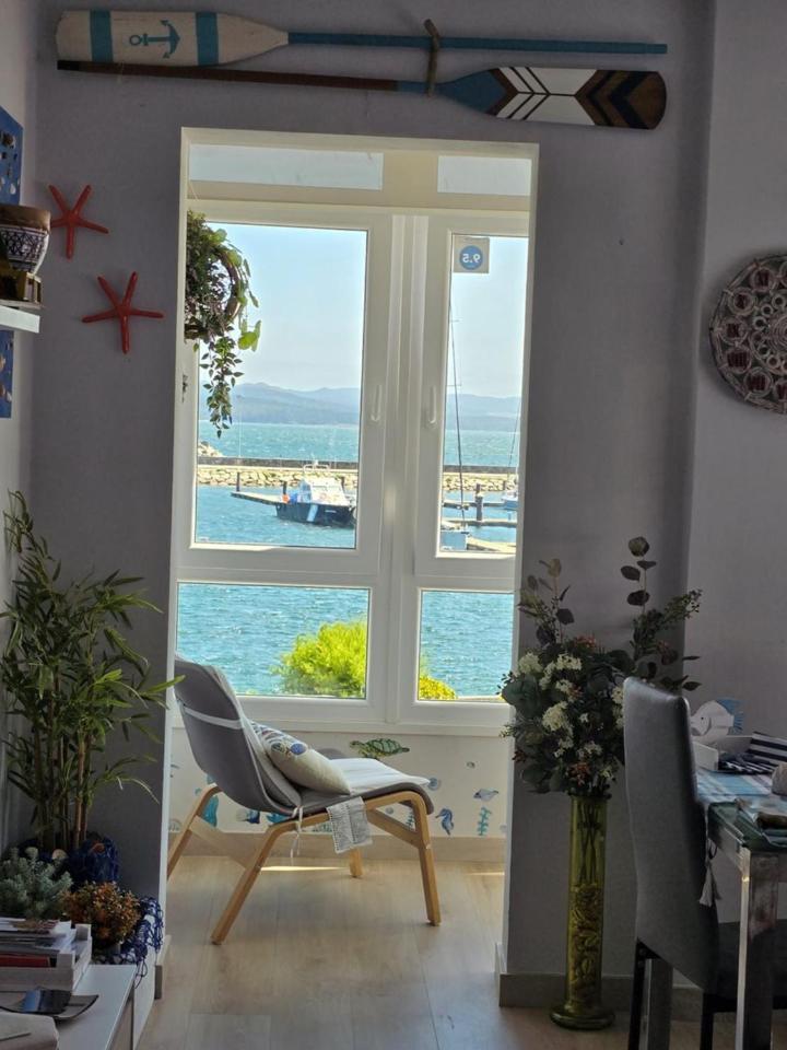 Muxía Apartamento enfrente al puerto 4 personas Exterior foto
